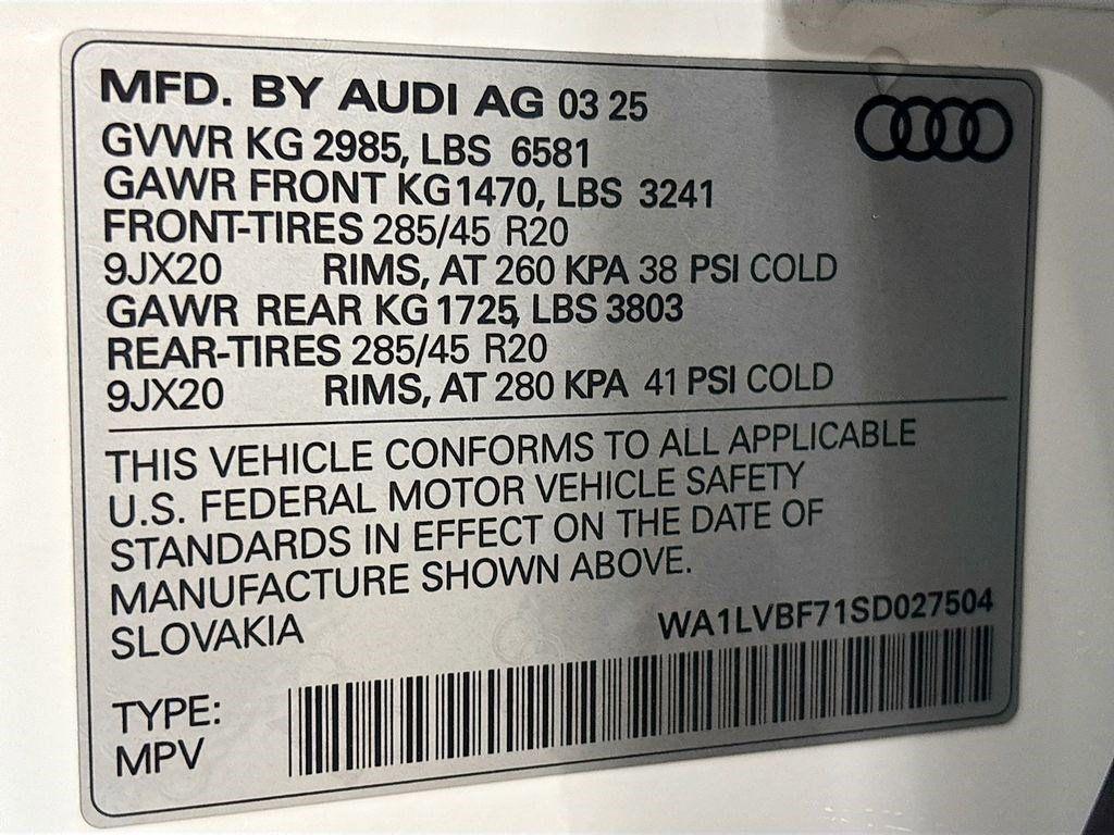 new 2025 Audi Q7 car, priced at $68,005