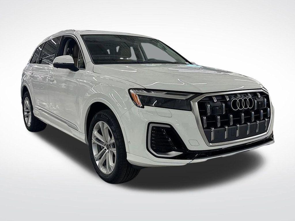 new 2025 Audi Q7 car, priced at $68,005