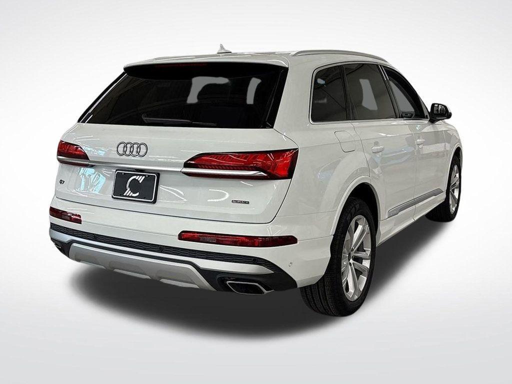 new 2025 Audi Q7 car, priced at $68,005