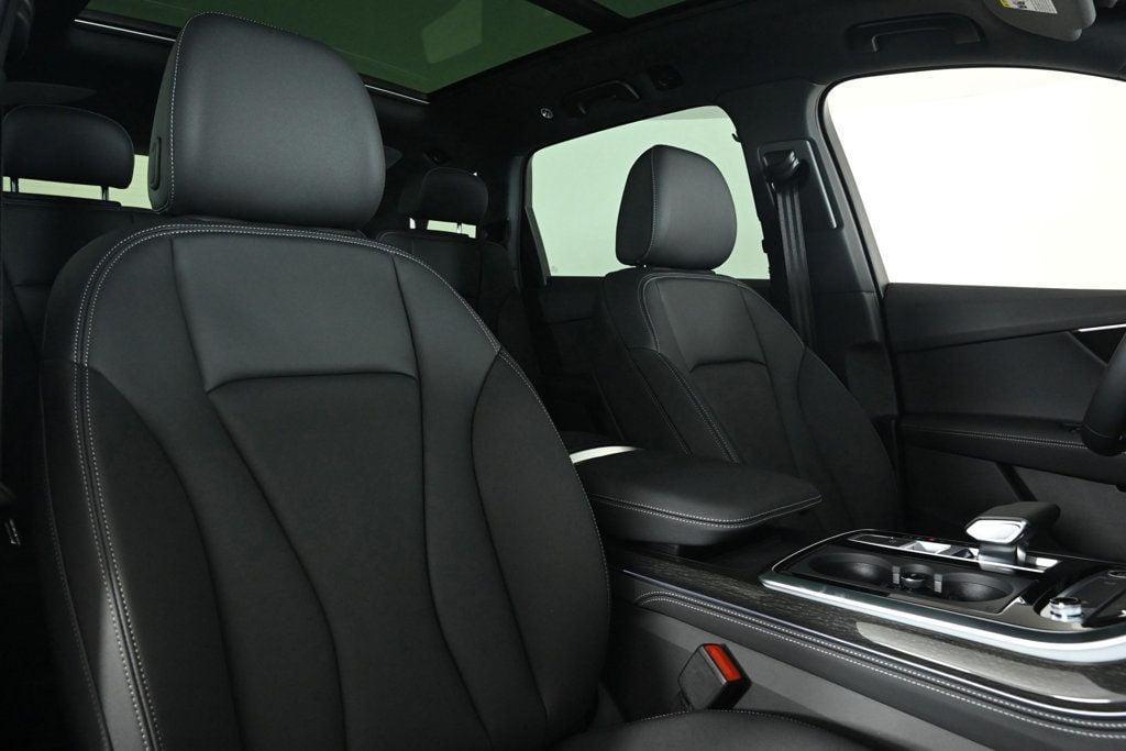 new 2025 Audi Q7 car, priced at $70,700
