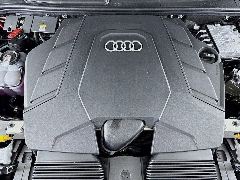 new 2025 Audi Q7 car, priced at $71,950