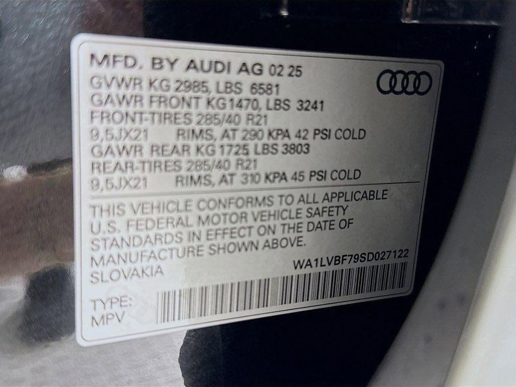 new 2025 Audi Q7 car, priced at $74,450
