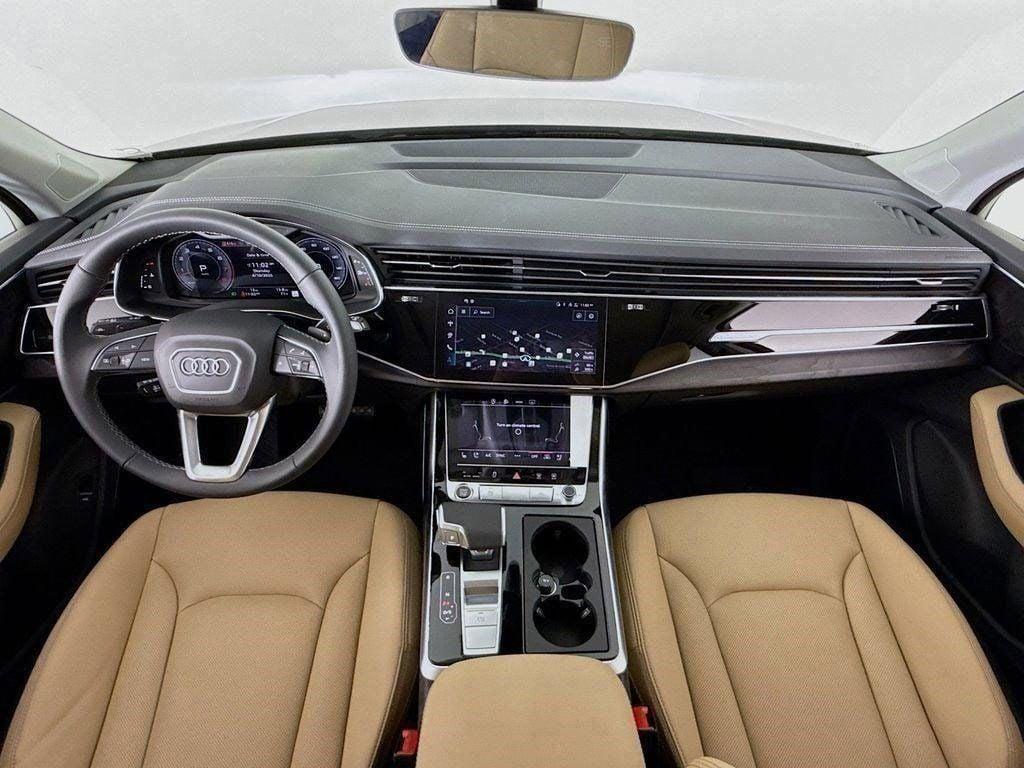 new 2025 Audi Q7 car, priced at $71,950