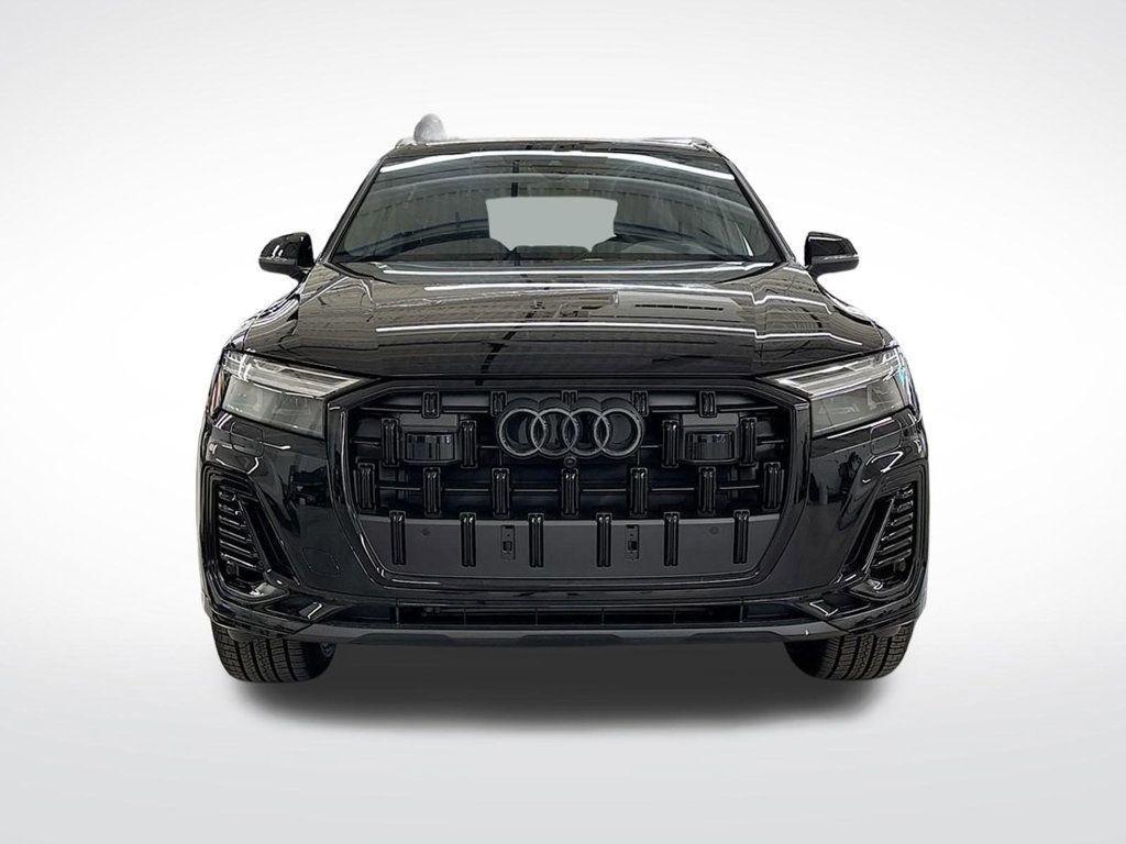 new 2025 Audi Q7 car, priced at $70,290