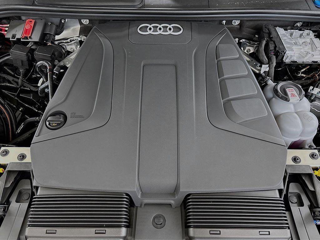 new 2025 Audi Q7 car, priced at $70,290