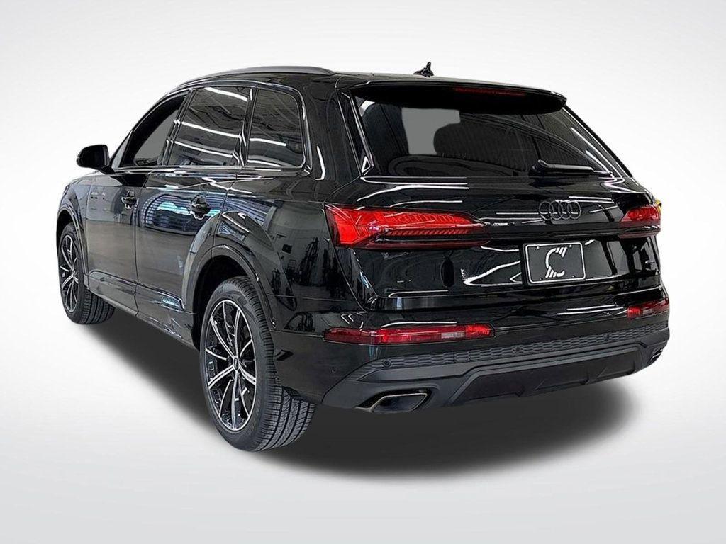 new 2025 Audi Q7 car, priced at $70,290