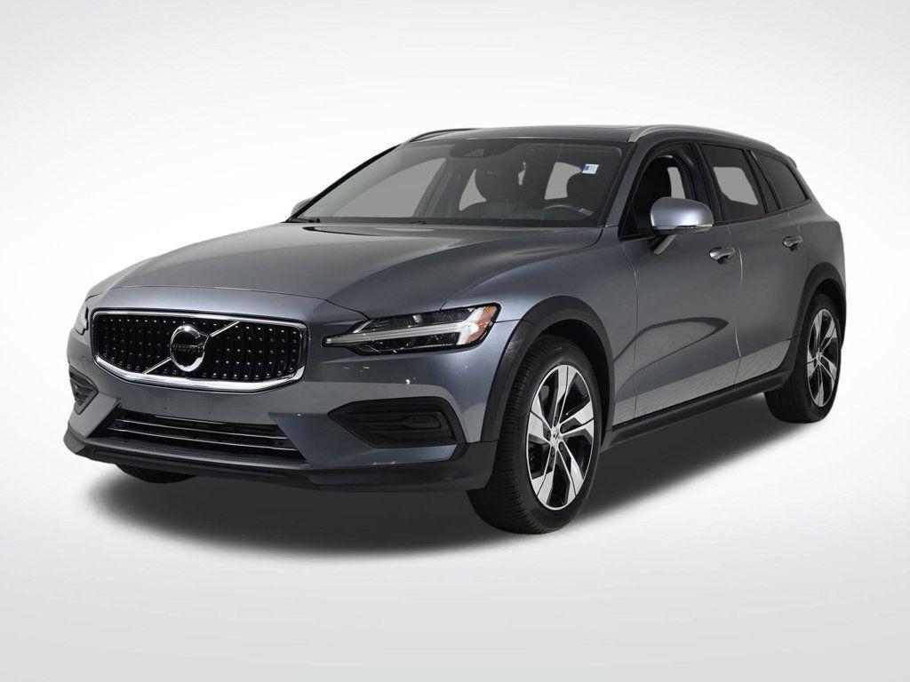 used 2020 Volvo V60 Cross Country car, priced at $28,900