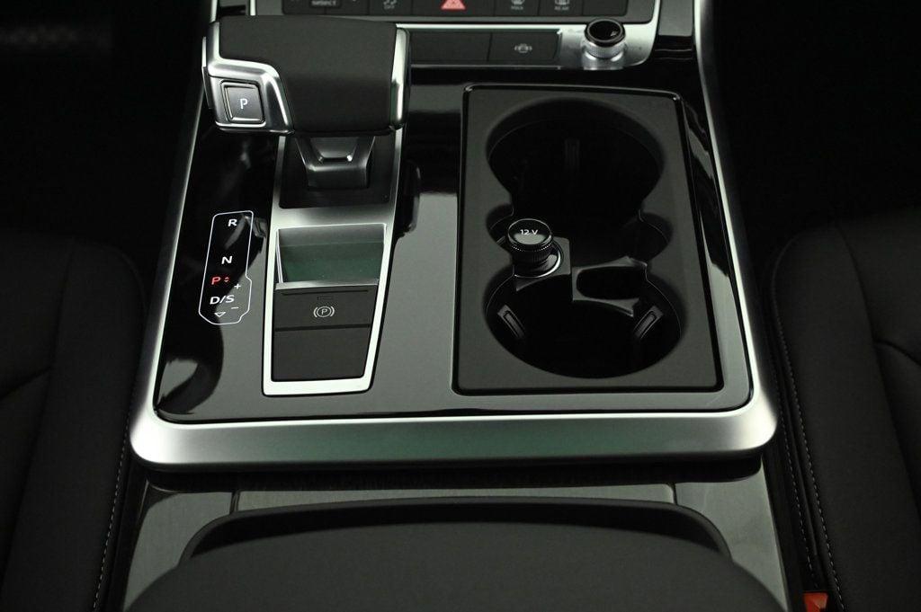 new 2025 Audi Q7 car, priced at $70,790