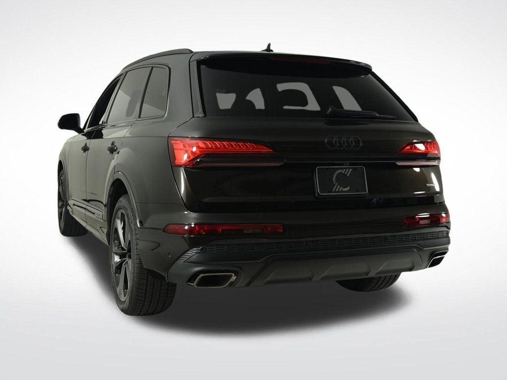 new 2025 Audi Q7 car, priced at $70,790