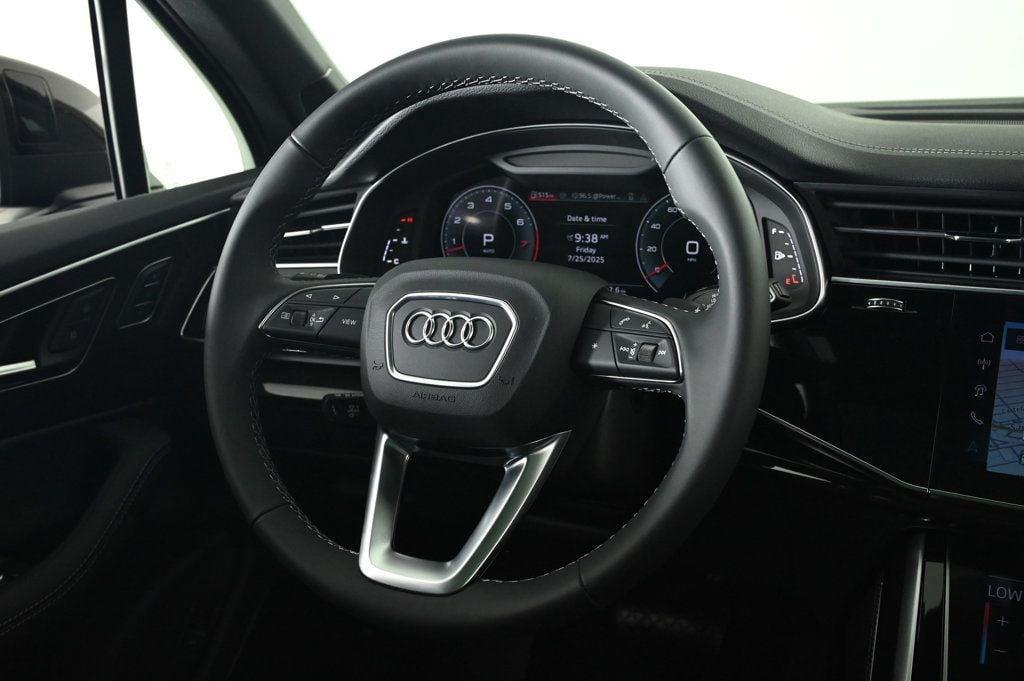 new 2025 Audi Q7 car, priced at $70,790