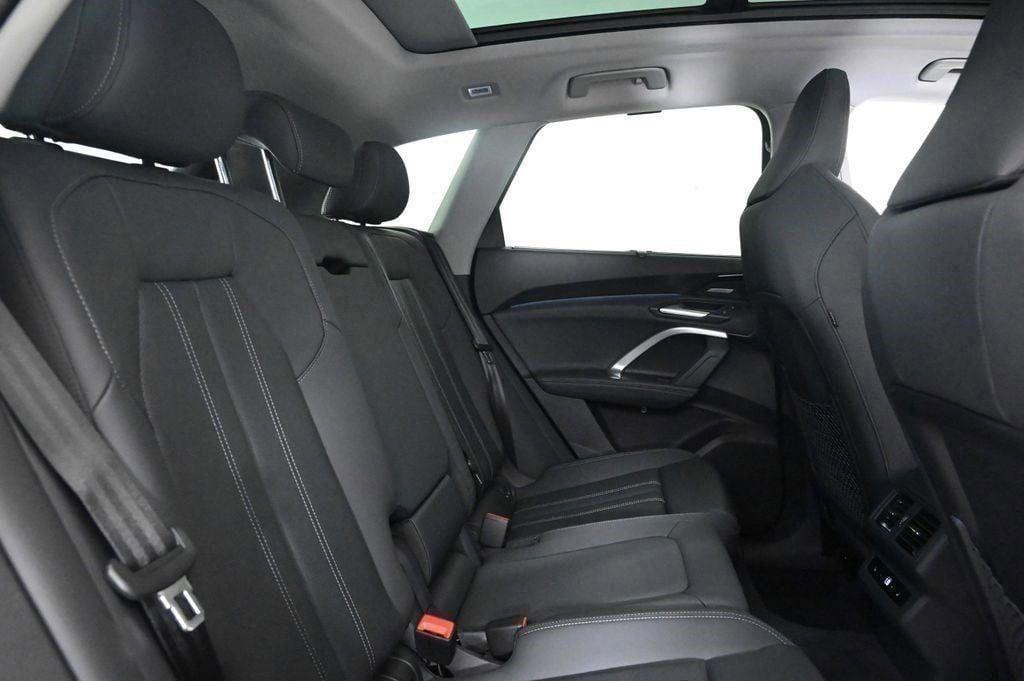 new 2025 Audi Q5 car, priced at $64,250