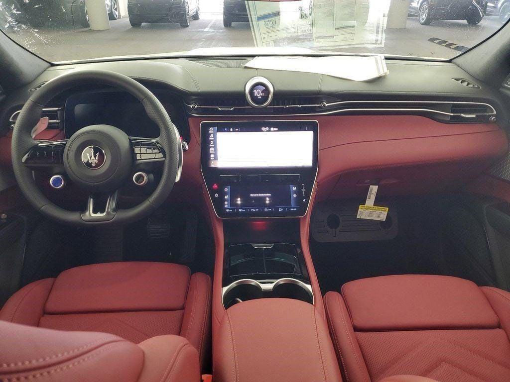 new 2025 Maserati Grecale car, priced at $84,550