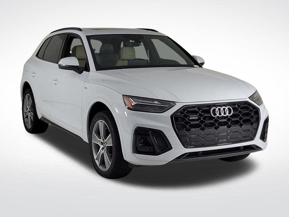 new 2025 Audi Q5 car, priced at $53,325