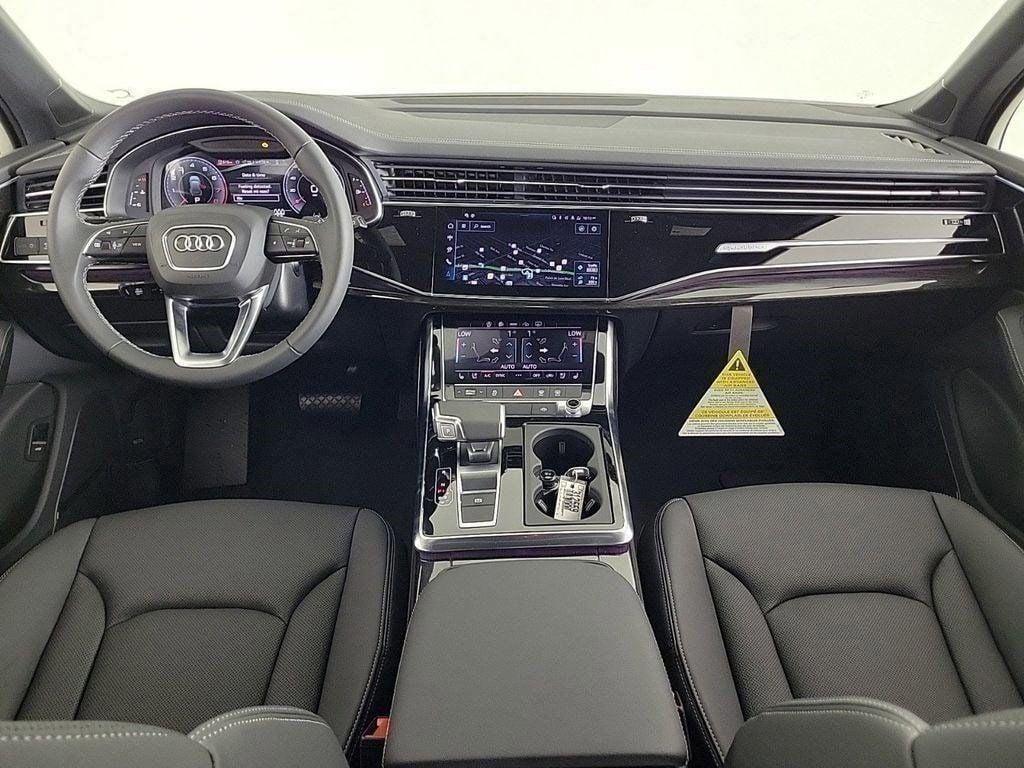 new 2025 Audi Q7 car, priced at $70,300