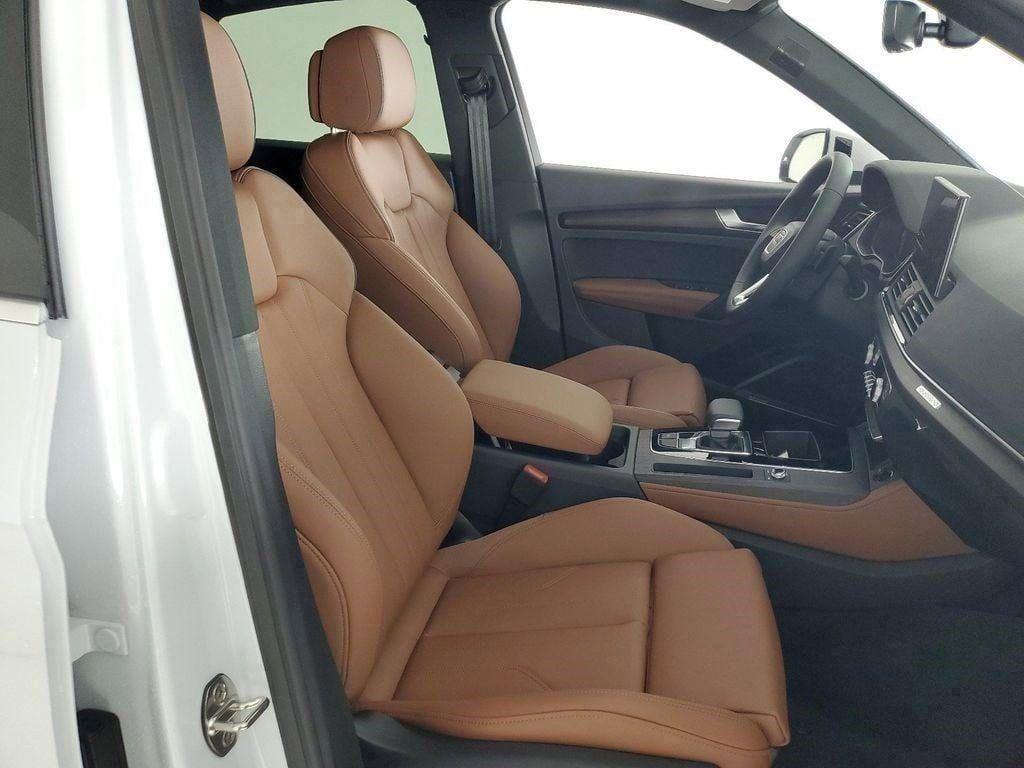new 2025 Audi Q5 car, priced at $56,685