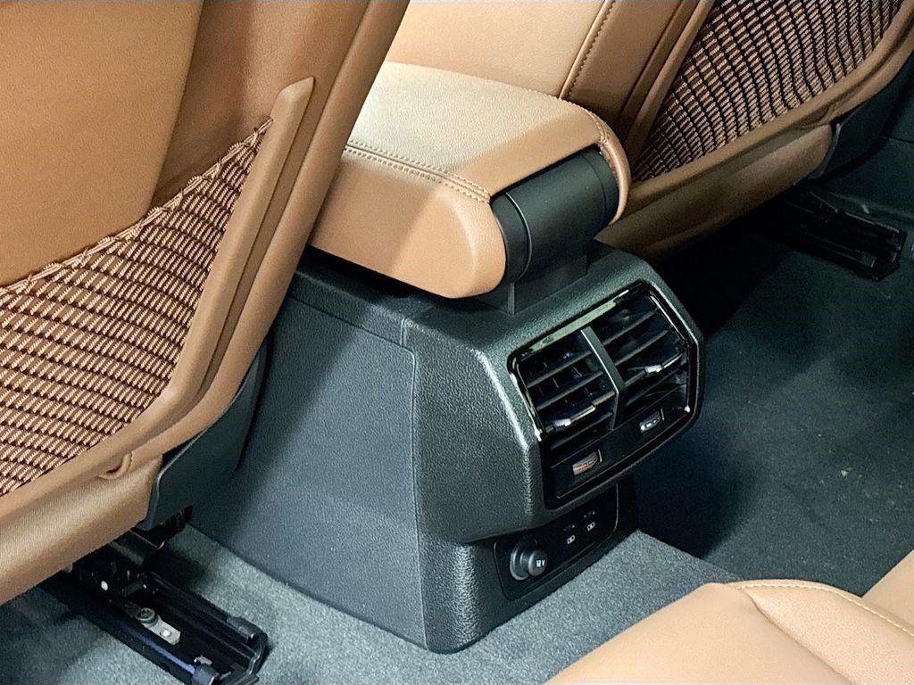 new 2025 Audi Q3 car, priced at $41,560