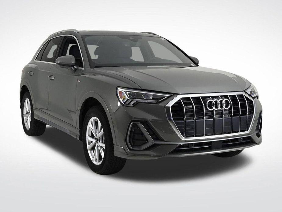 new 2024 Audi Q3 car