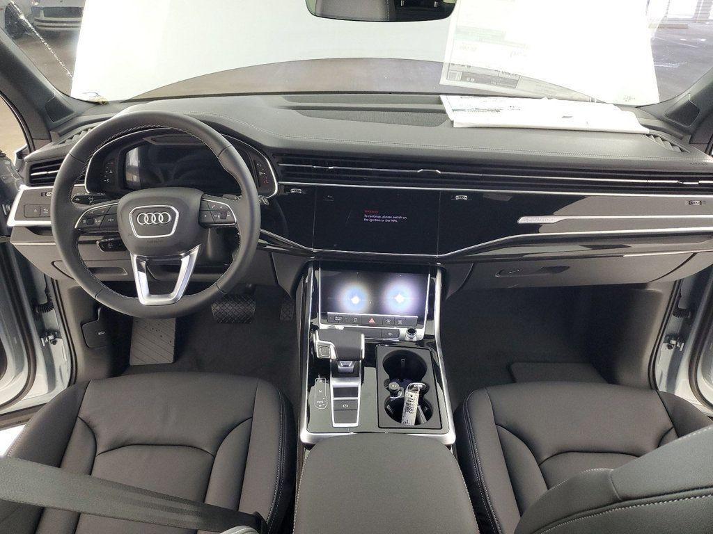 new 2025 Audi Q7 car, priced at $74,700