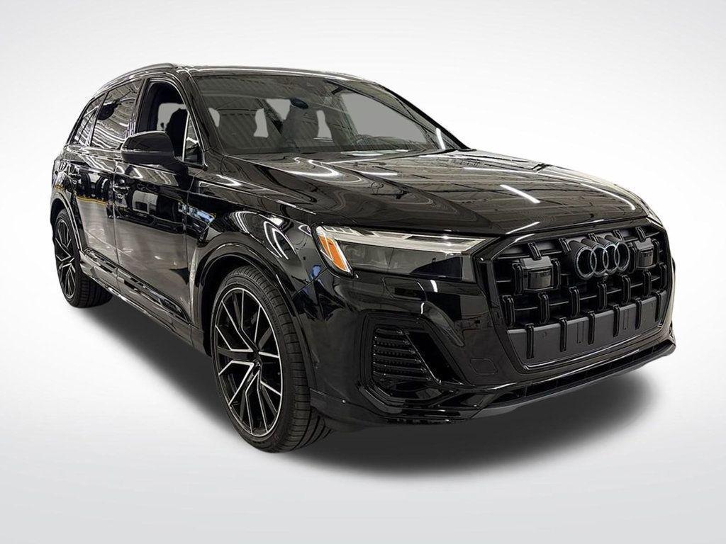 new 2025 Audi Q7 car, priced at $74,805