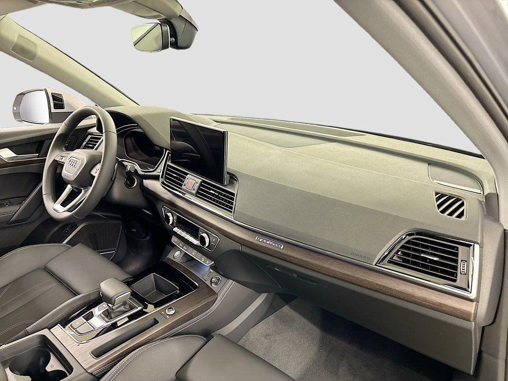 new 2025 Audi Q5 car, priced at $56,085