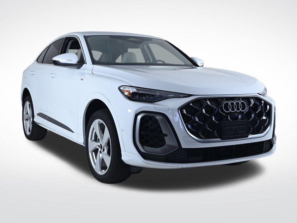 new 2025 Audi Q5 car, priced at $61,490