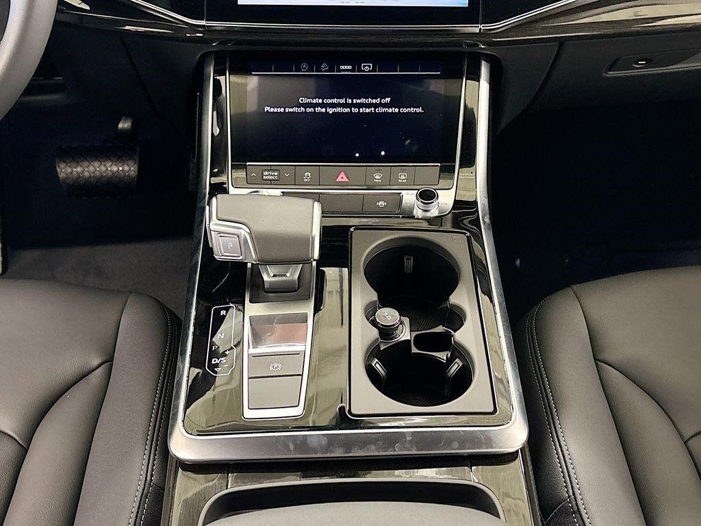 new 2025 Audi Q7 car, priced at $68,220