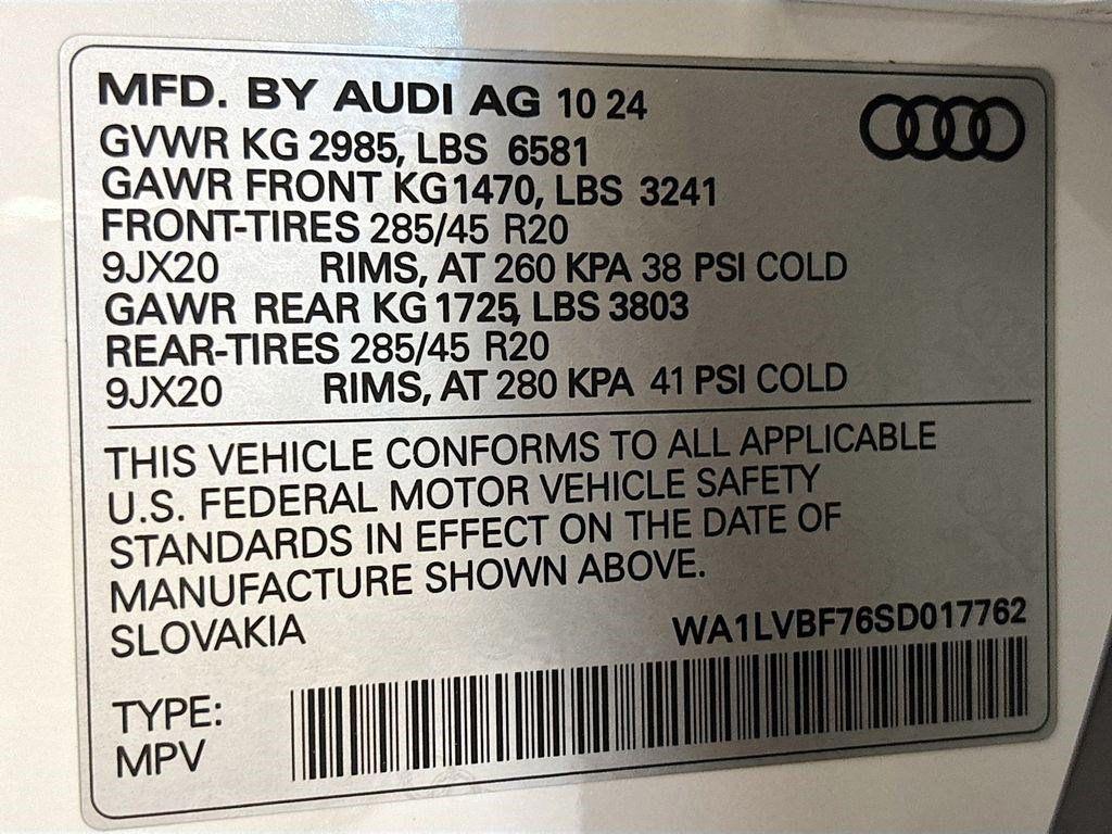 new 2025 Audi Q7 car, priced at $68,220