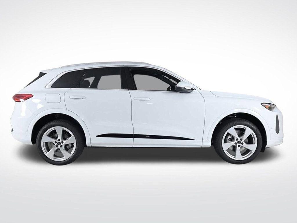 new 2025 Audi Q5 car, priced at $60,975