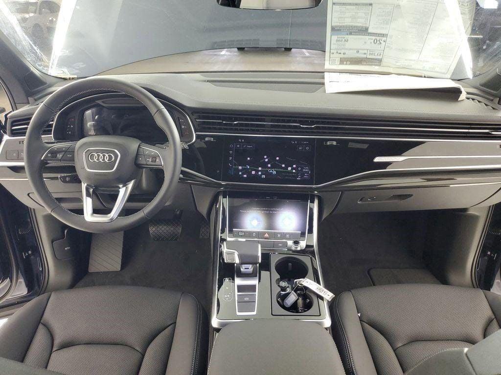 new 2025 Audi Q7 car, priced at $72,250