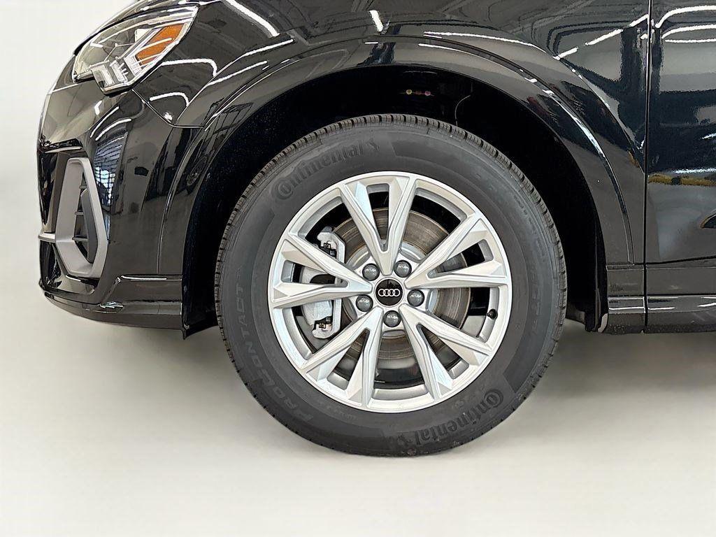 new 2025 Audi Q3 car, priced at $41,990