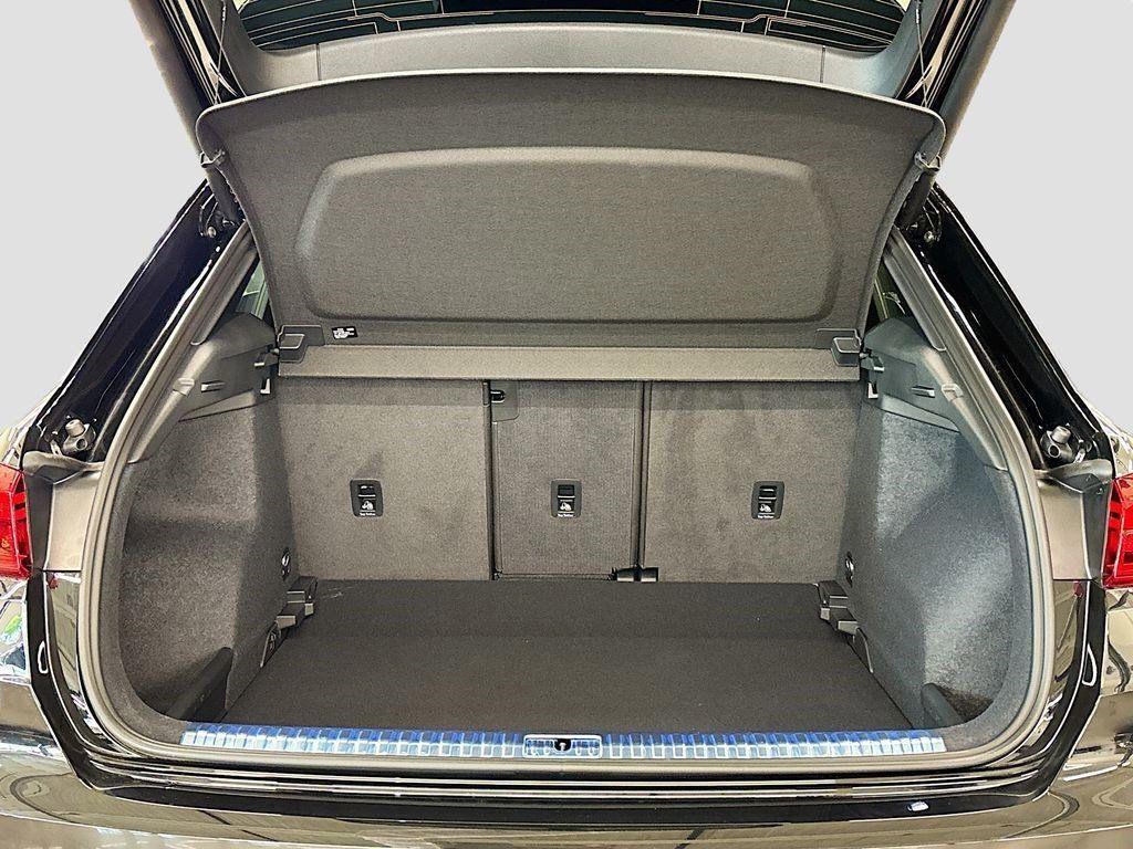 new 2025 Audi Q3 car, priced at $41,990