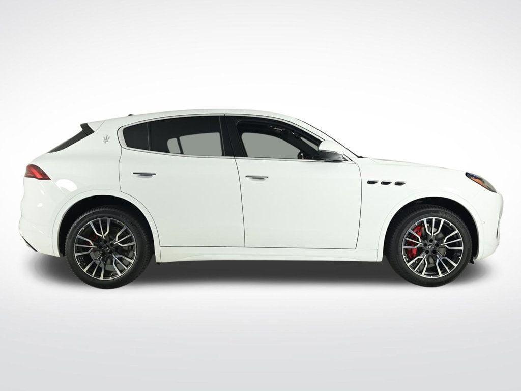 new 2025 Maserati Grecale car, priced at $84,845