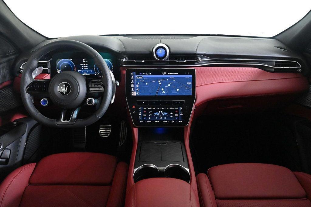 new 2025 Maserati Grecale car, priced at $94,615