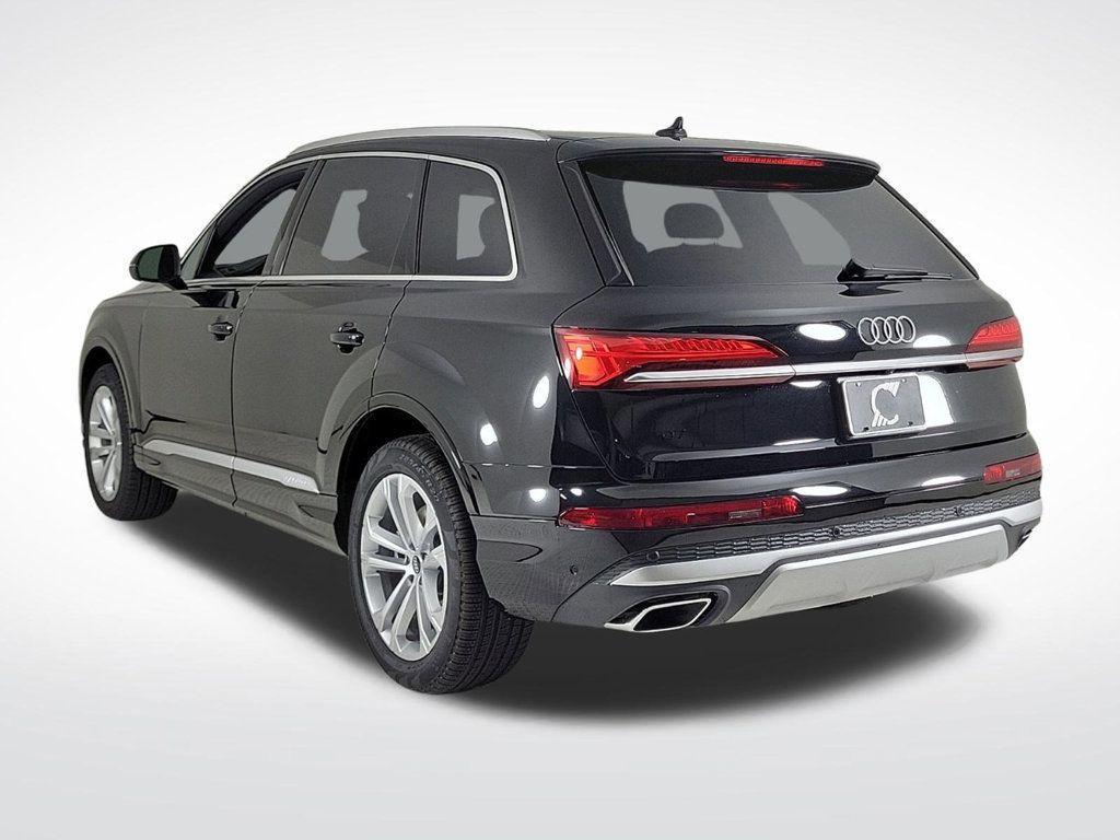 new 2025 Audi Q7 car, priced at $65,750