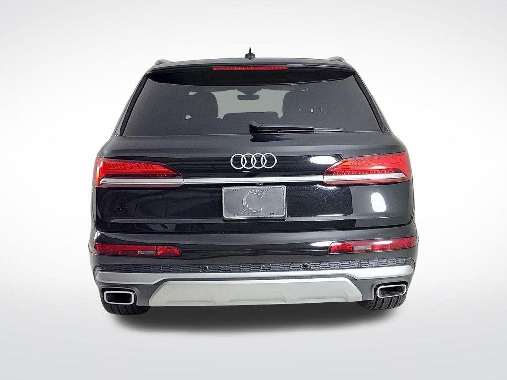 new 2025 Audi Q7 car, priced at $65,750