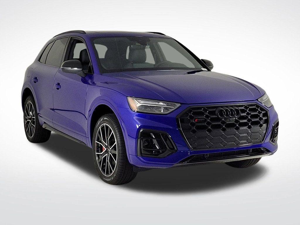 new 2025 Audi SQ5 car, priced at $72,740