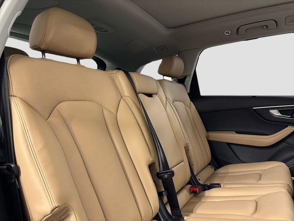 new 2025 Audi Q7 car, priced at $79,750