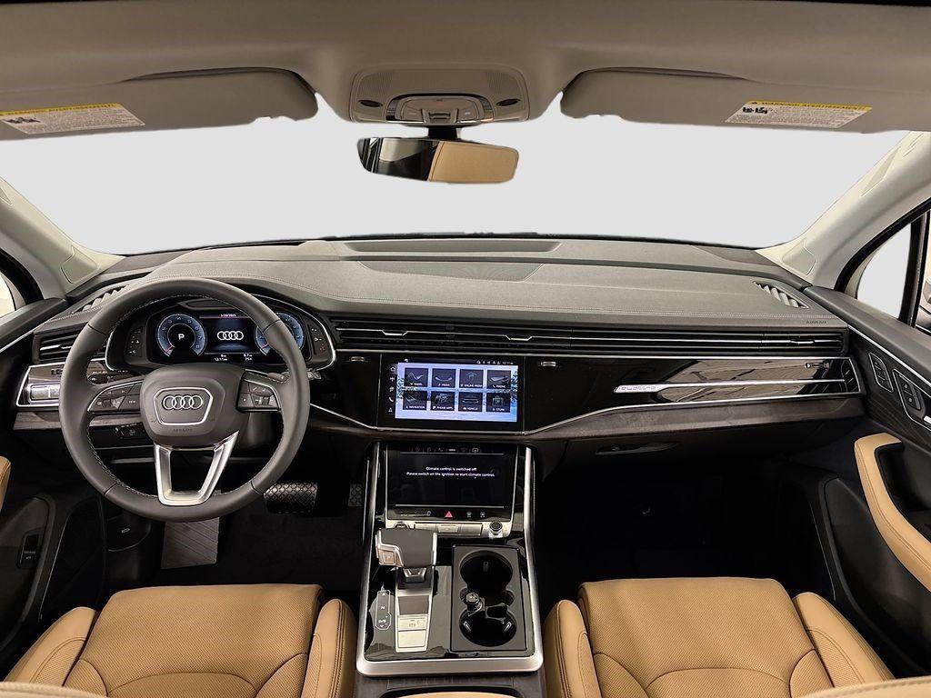 new 2025 Audi Q7 car, priced at $79,750
