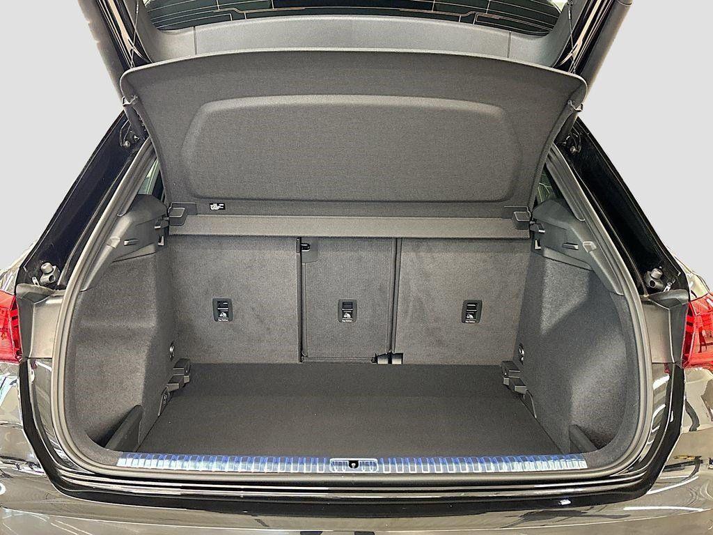 new 2025 Audi Q3 car, priced at $42,285