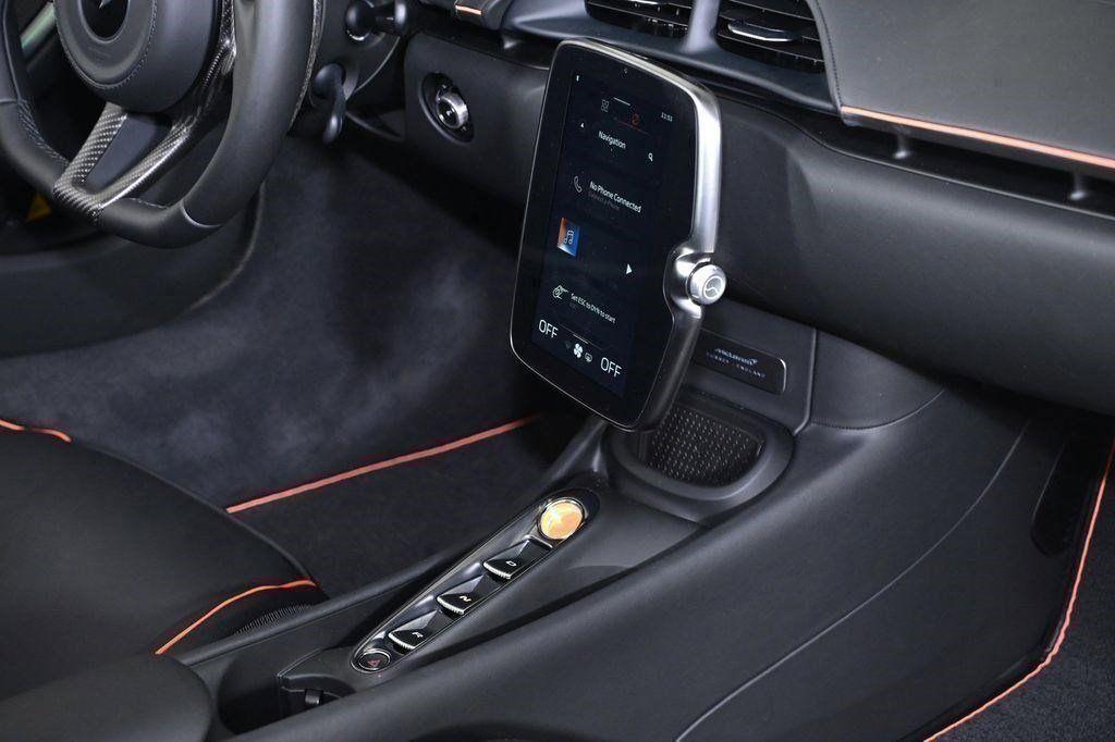 new 2025 McLaren Artura car, priced at $339,668