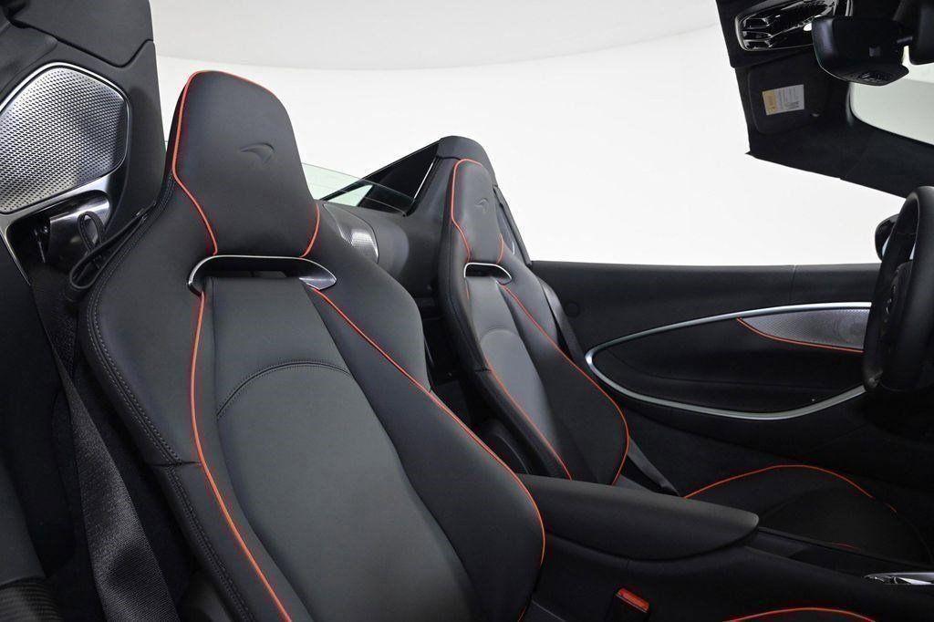 new 2025 McLaren Artura car, priced at $339,668