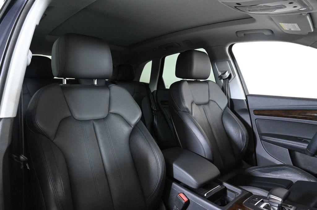 used 2020 Audi Q5 car, priced at $25,500