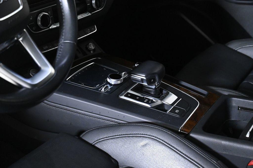 used 2020 Audi Q5 car, priced at $25,500