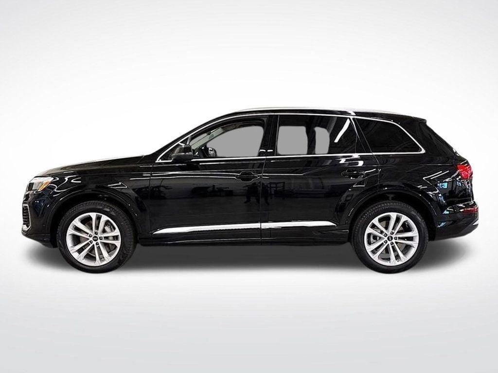 new 2025 Audi Q7 car, priced at $63,920