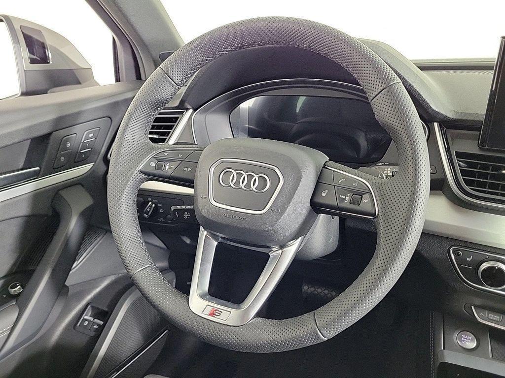 new 2025 Audi Q5 car, priced at $70,550