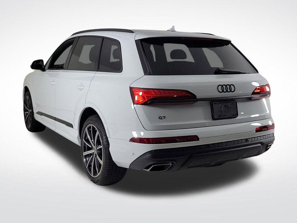 new 2025 Audi Q7 car