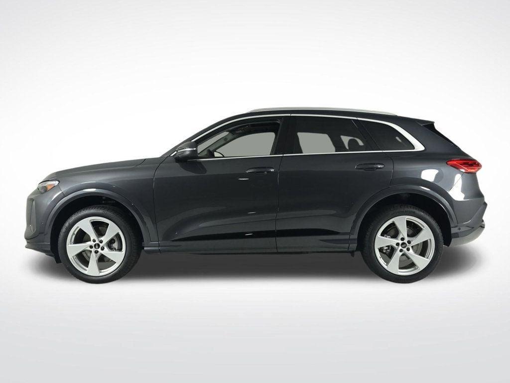 new 2025 Audi Q5 car, priced at $60,975