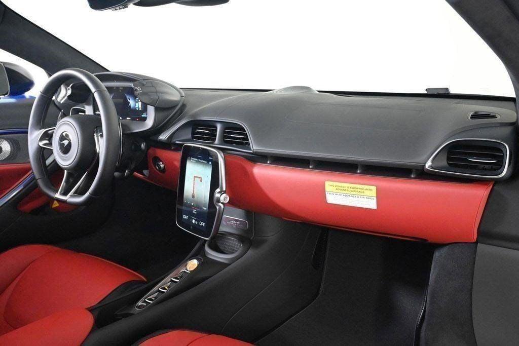 new 2025 McLaren Artura car, priced at $328,718