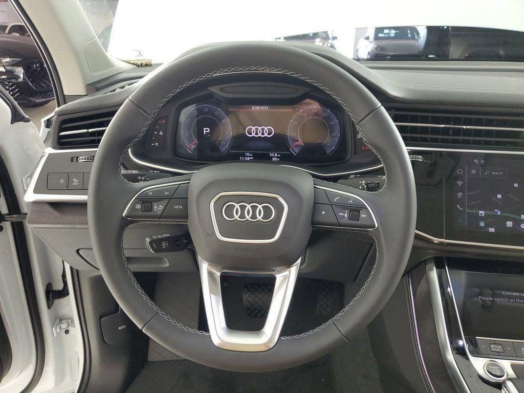 new 2025 Audi Q7 car, priced at $72,250
