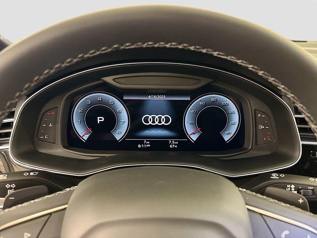 new 2025 Audi Q7 car, priced at $68,600